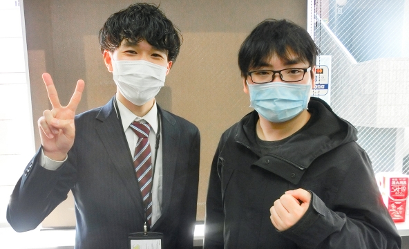 C・J様