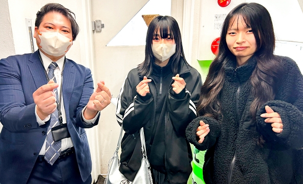 R・E様